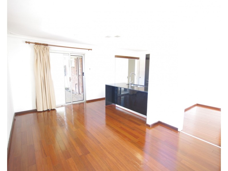 62 Dutton Crescent, Hamersley WA 6022