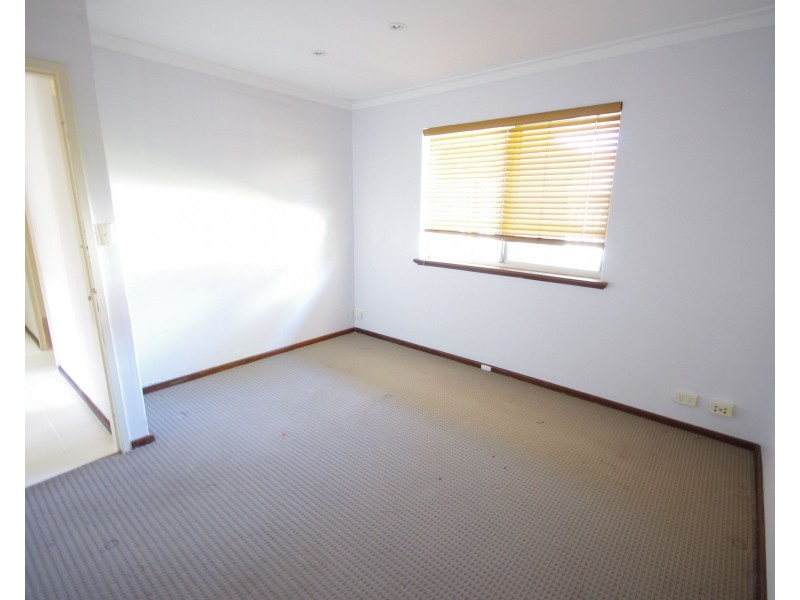 62 Dutton Crescent, Hamersley WA 6022