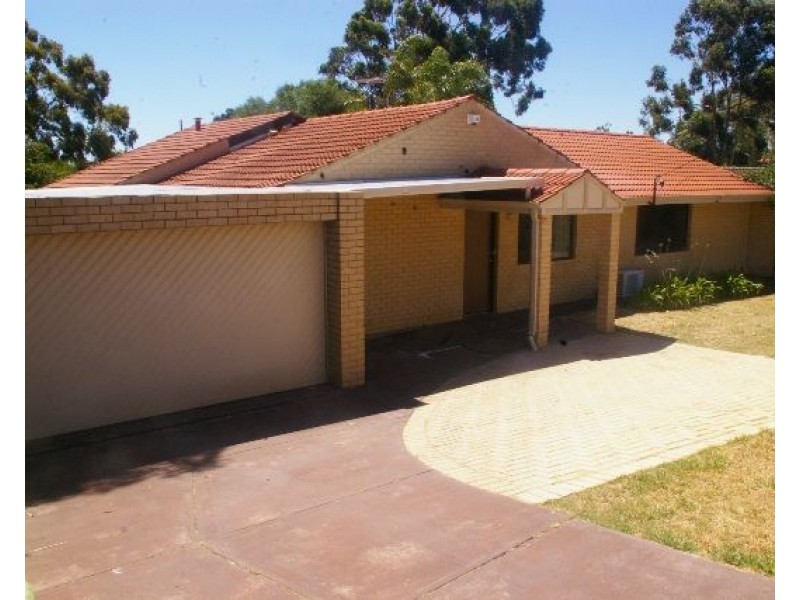 12 Roxwell Way, Girrawheen WA 6064