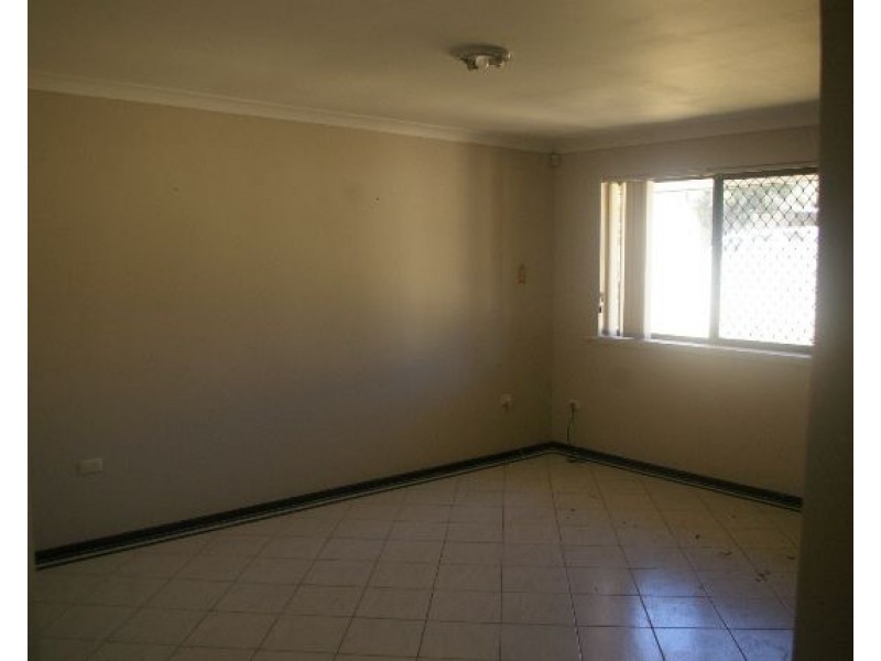 12 Roxwell Way, Girrawheen WA 6064