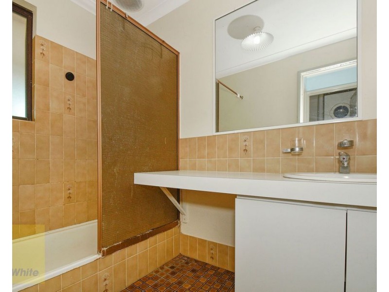 7 Bacon Place, Beechboro WA 6063