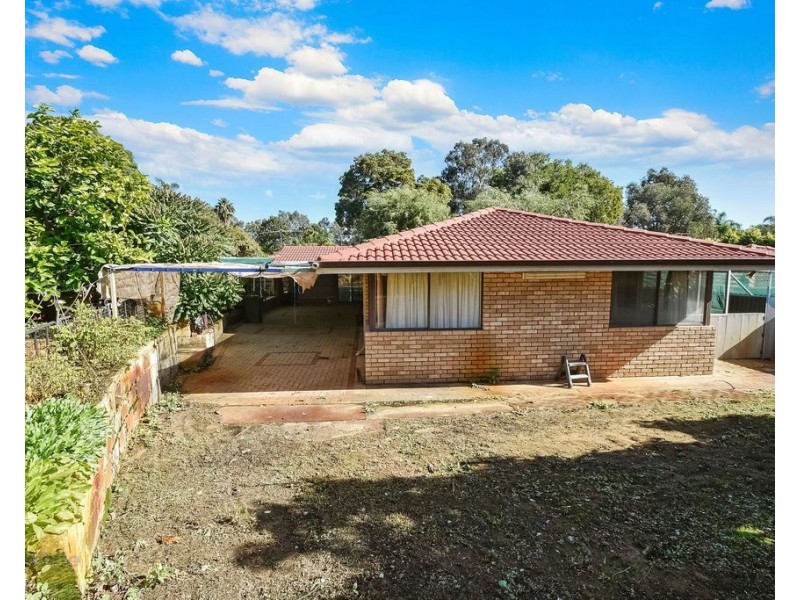 7 Bacon Place, Beechboro WA 6063