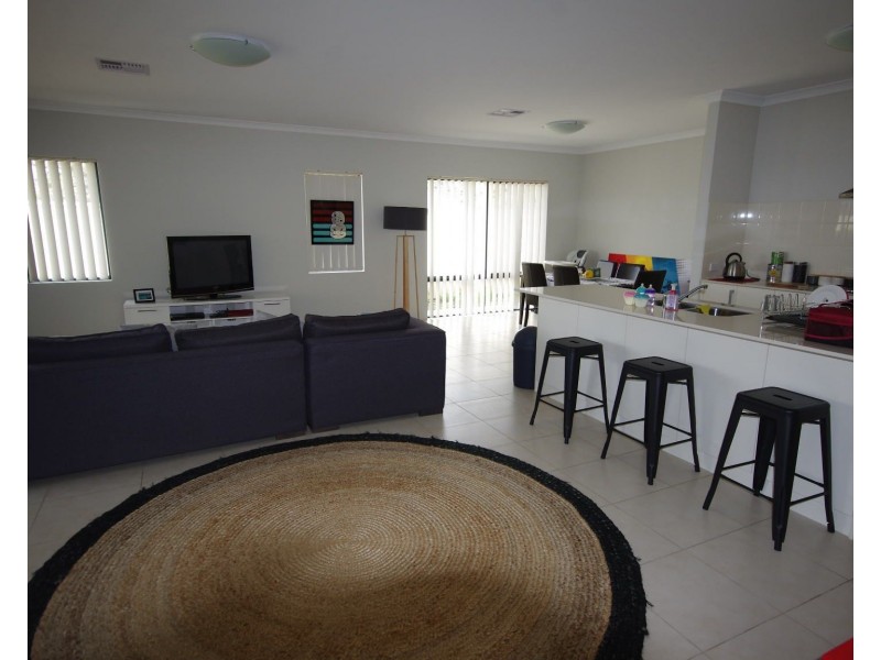14B Morgan Road, Redcliffe WA 6104