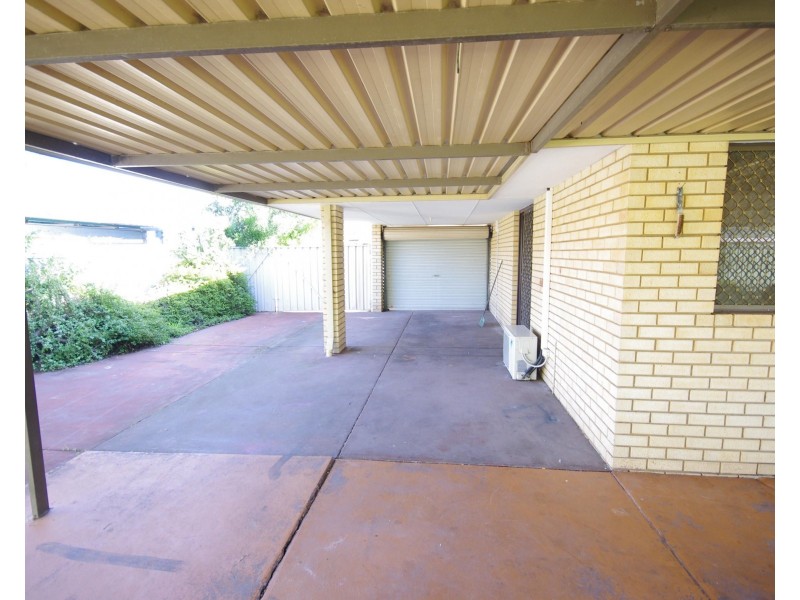 22 Columbia Way, Beechboro WA 6063