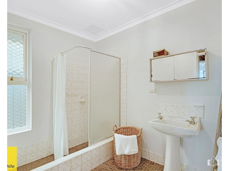 12 Buntine Way, Girrawheen WA 6064