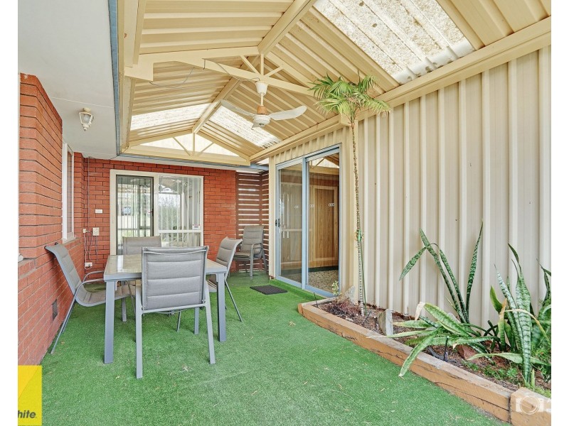 12 Buntine Way, Girrawheen WA 6064