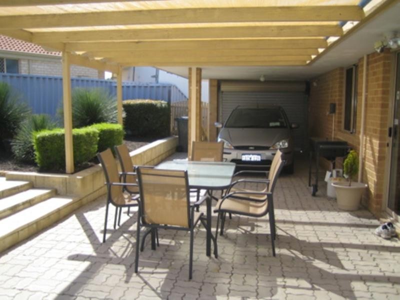 9 Bougainvillea Court, Marangaroo WA 6064