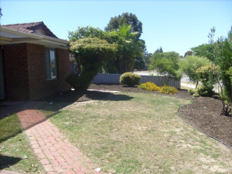 150 Illawarra Crescent, Ballajura WA 6066