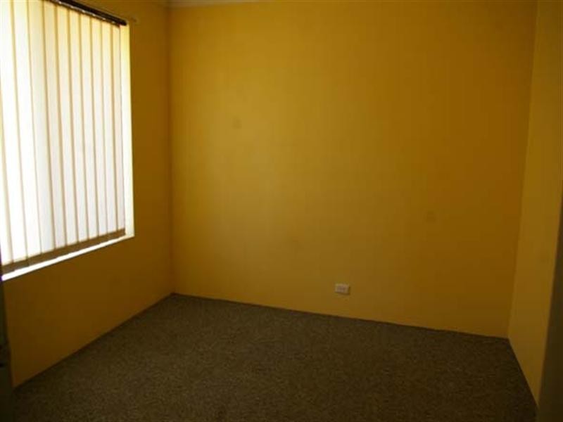 5 Lambourne Retreat, Mirrabooka WA 6061