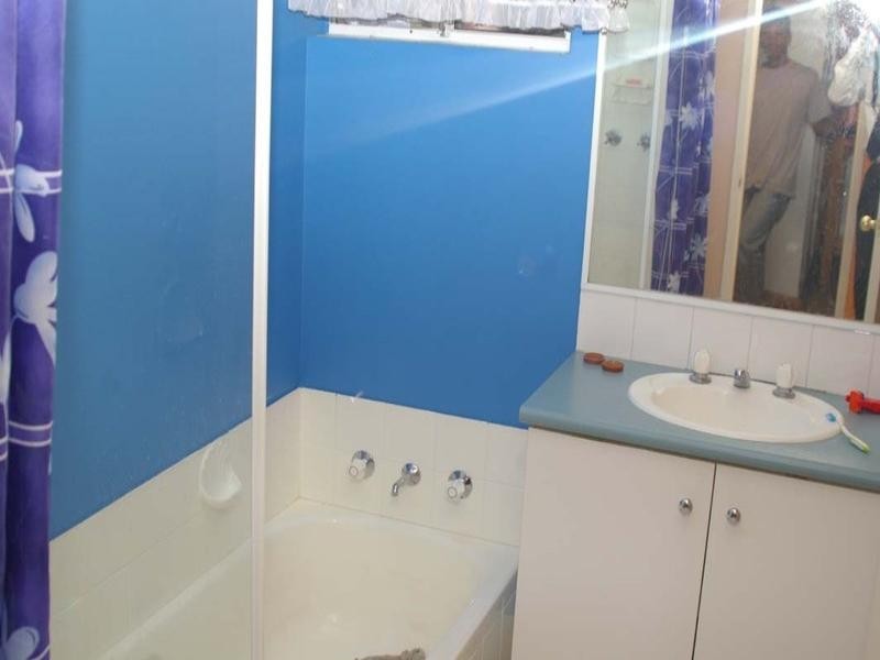 35 Mirrabooka Avenue, Westminster WA 6061