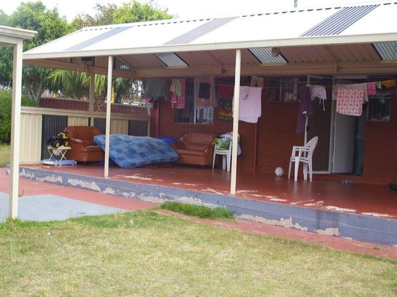 35 Mirrabooka Avenue, Westminster WA 6061