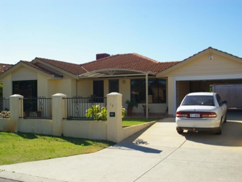 15 Welland Way, Beechboro WA 6063