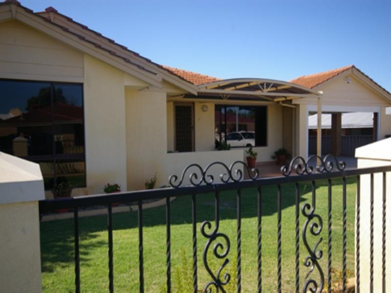 15 Welland Way, Beechboro WA 6063