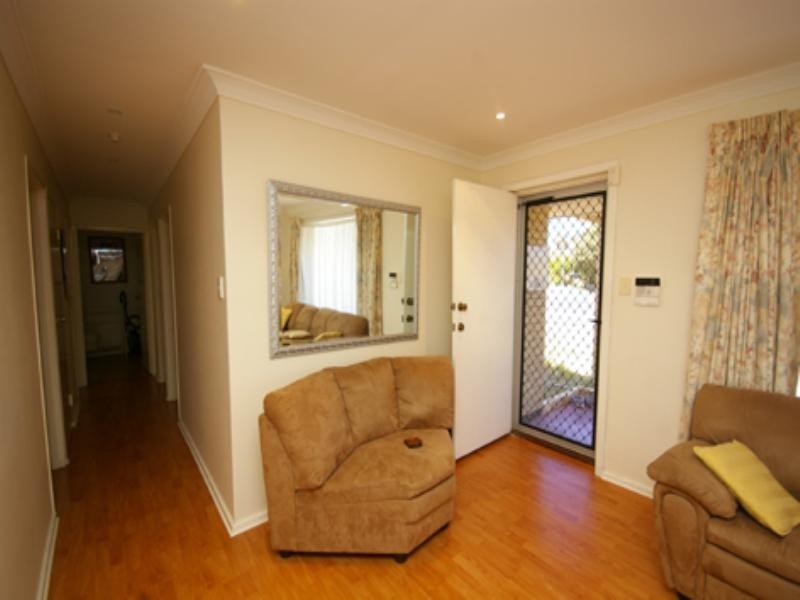 19 Nelligan Avenue, Girrawheen WA 6064