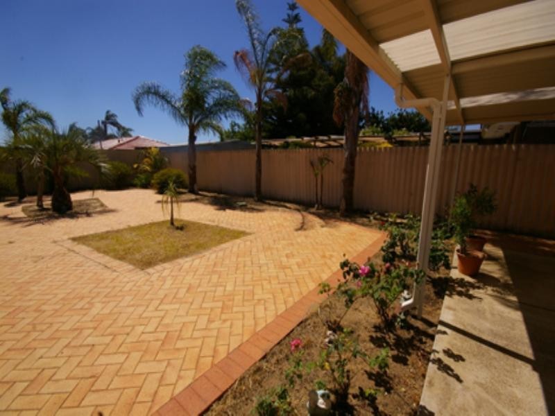 19 Nelligan Avenue, Girrawheen WA 6064