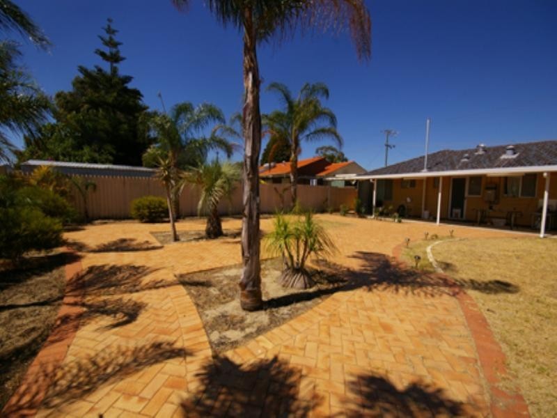 19 Nelligan Avenue, Girrawheen WA 6064