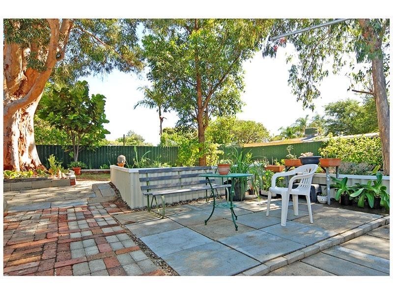 33 Whitehouse Drive, Koondoola WA 6064