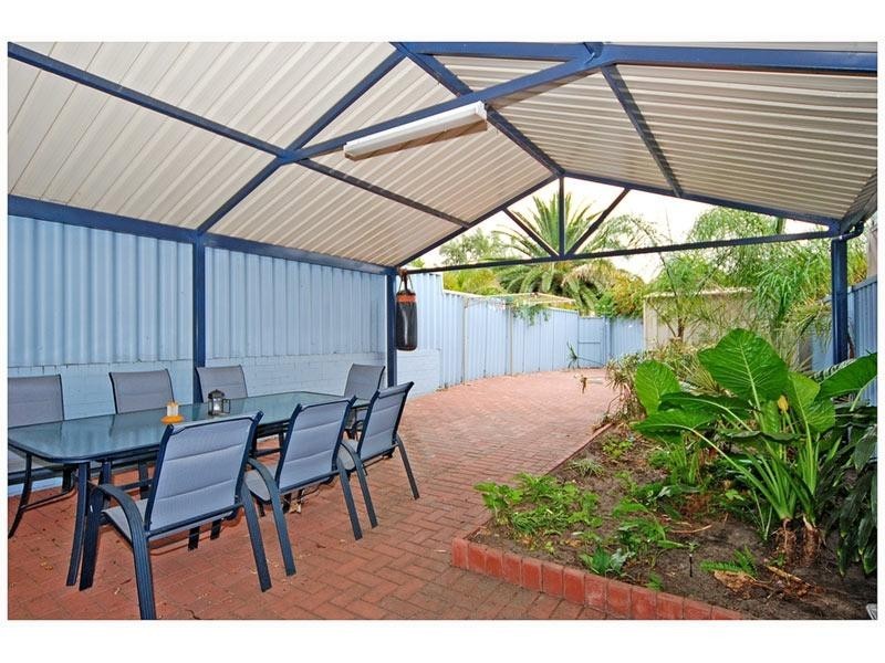 Girrawheen WA 6064