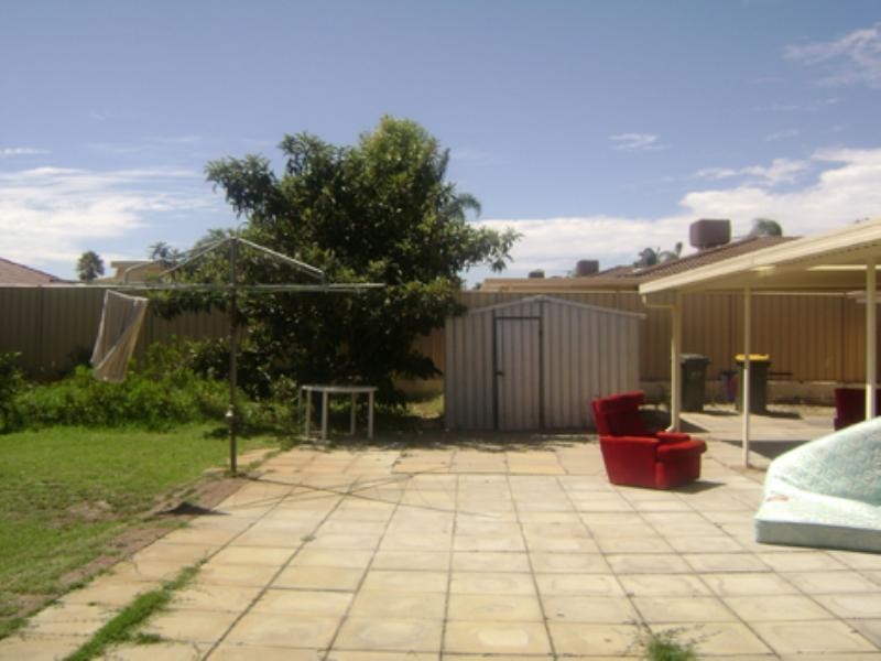 5 Rhine Crescent, Beechboro WA 6063