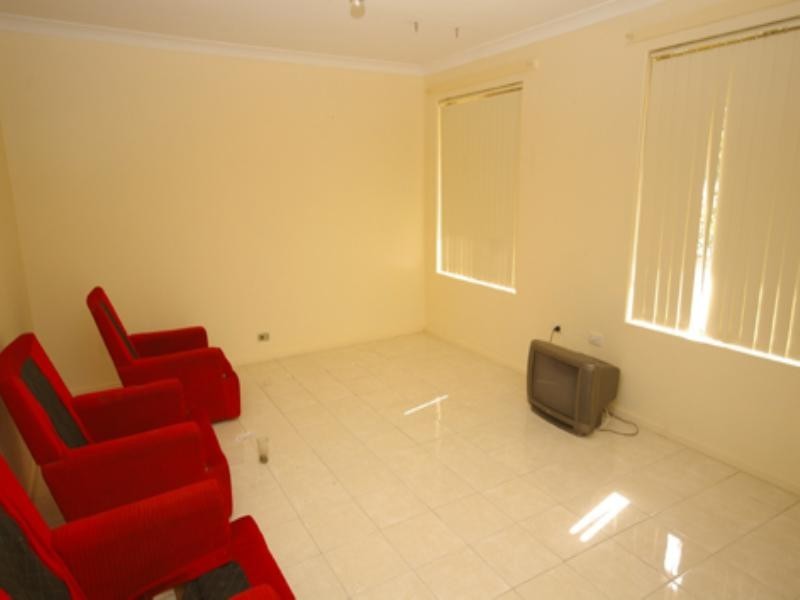 5 Rhine Crescent, Beechboro WA 6063