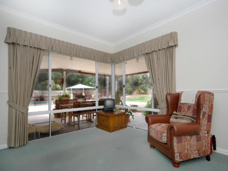 66 Tranquil Drive, Carramar WA 6031