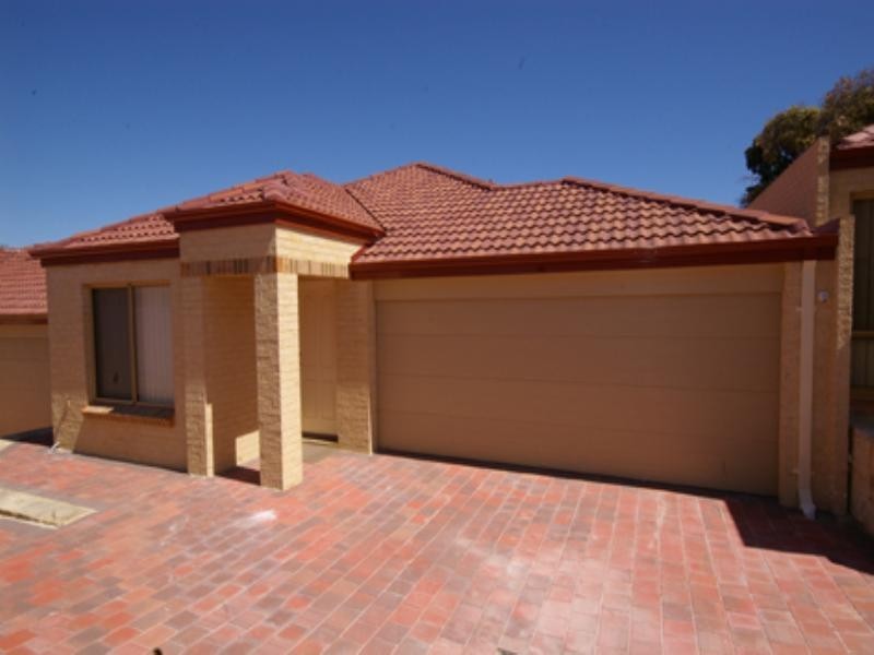 36b Walderton Avenue, Balga WA 6061