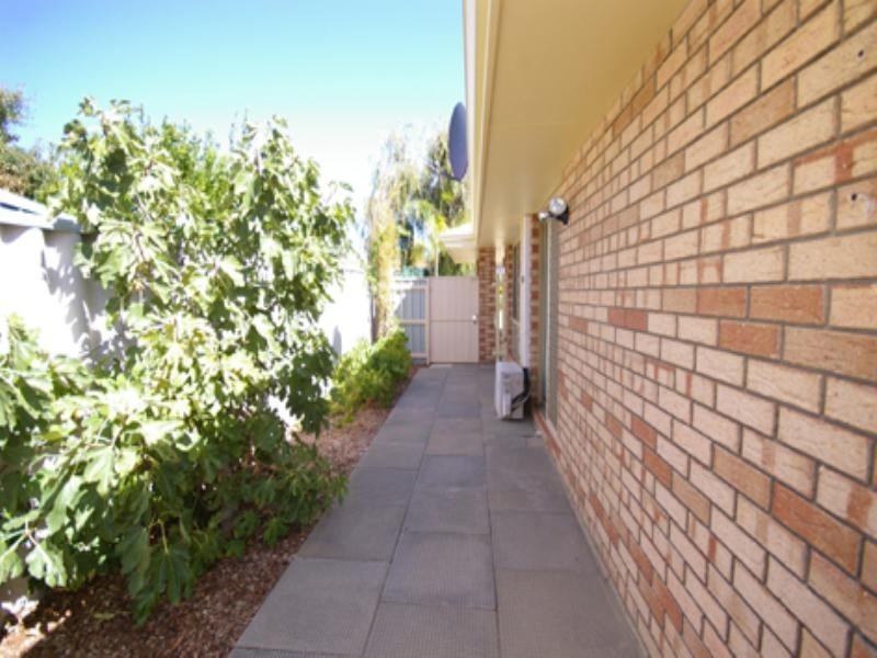 4 Staunton Grove, Mirrabooka WA 6061