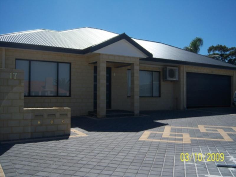 17A Findon Crescent, Westminster WA 6061