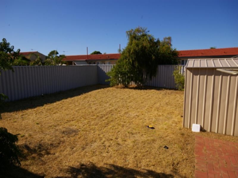 2B Connell Way, Girrawheen WA 6064