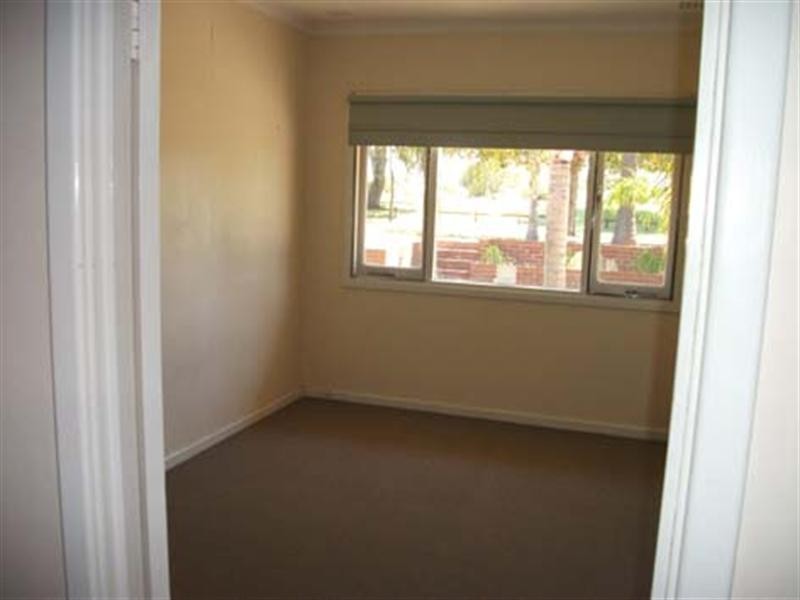 34 Fernhurst Crescent, Balga WA 6061
