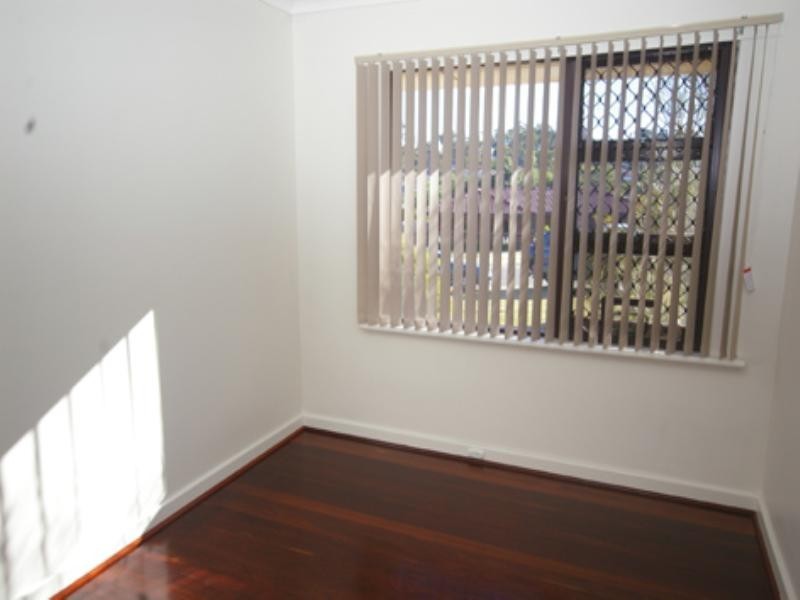 37 Roxwell Way, Girrawheen WA 6064