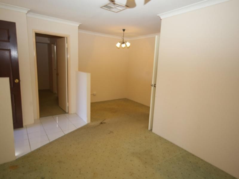 7 Hydrangea Place, Alexander Heights WA 6064