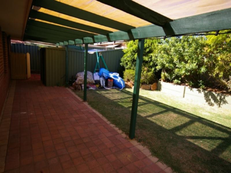 7 Hydrangea Place, Alexander Heights WA 6064