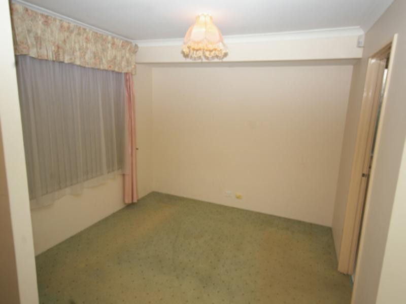 7 Hydrangea Place, Alexander Heights WA 6064