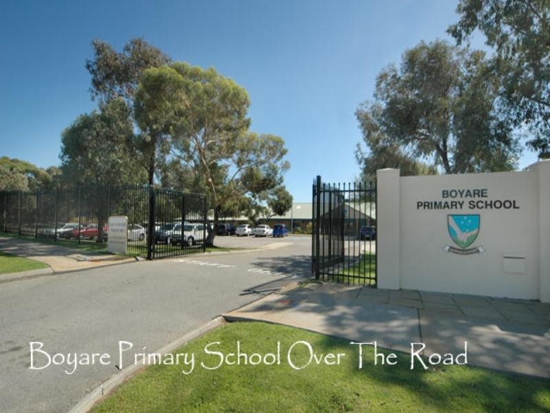 126 Appleblossom Drive, Mirrabooka WA 6061