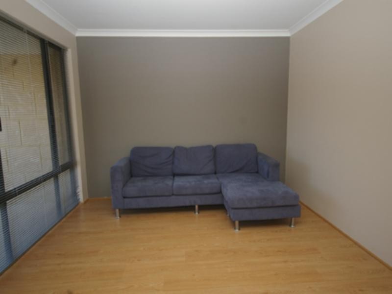 14 Whimbrel Parade, Beechboro WA 6063