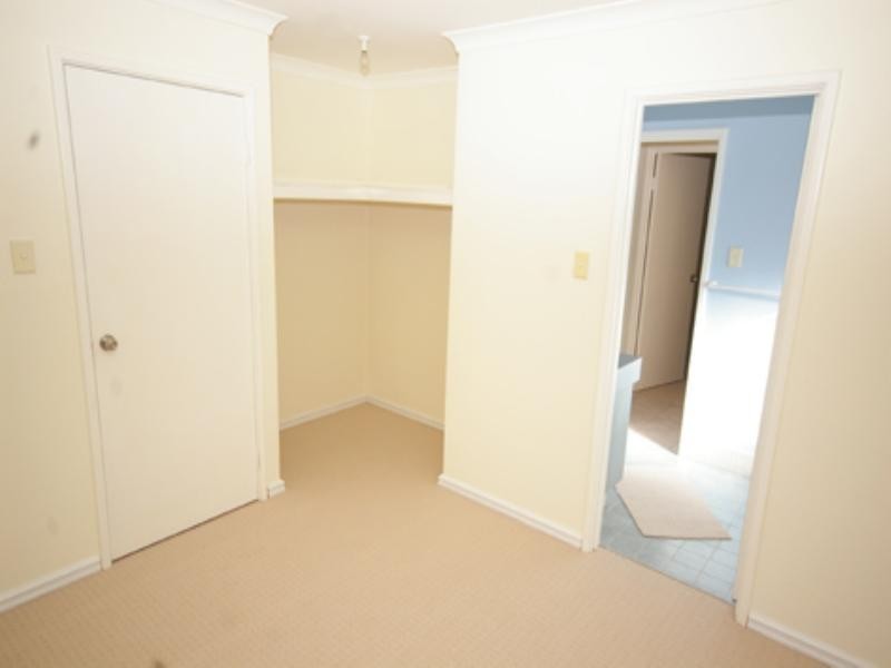 22 Honours Rise, Marangaroo WA 6064