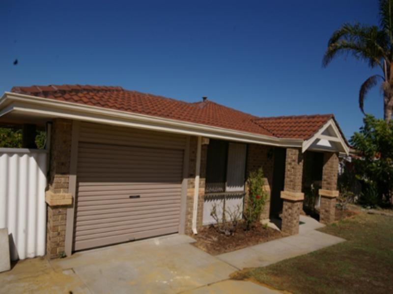 22 Honours Rise, Marangaroo WA 6064