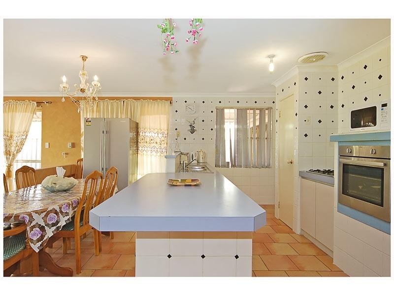 95 Lauterbach Drove, Gosnells WA 6110