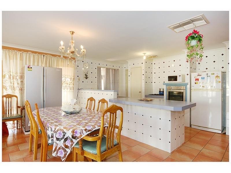 95 Lauterbach Drove, Gosnells WA 6110