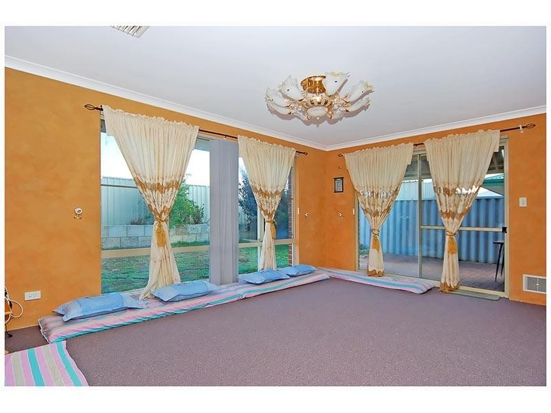 95 Lauterbach Drove, Gosnells WA 6110