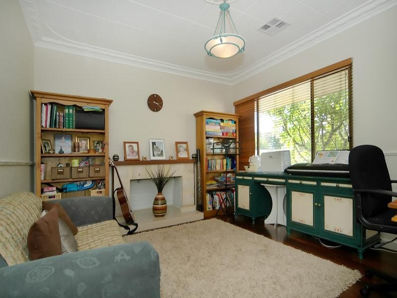 129 Wellington Road, Dianella WA 6059