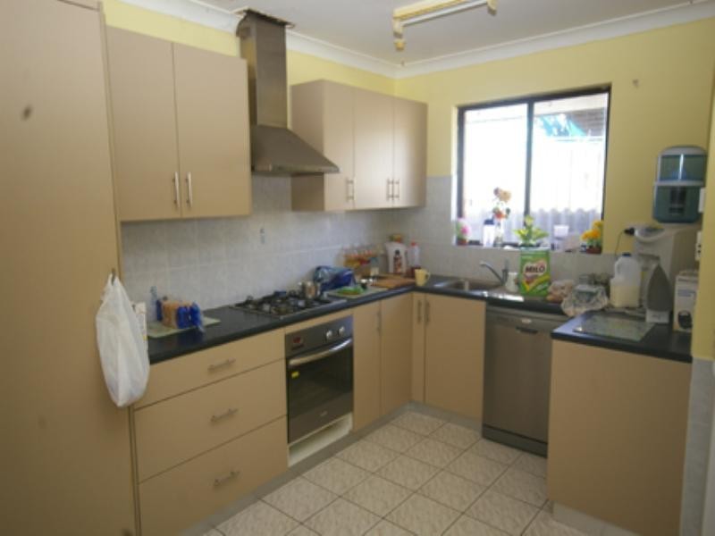 21 Curtis Way, Girrawheen WA 6064