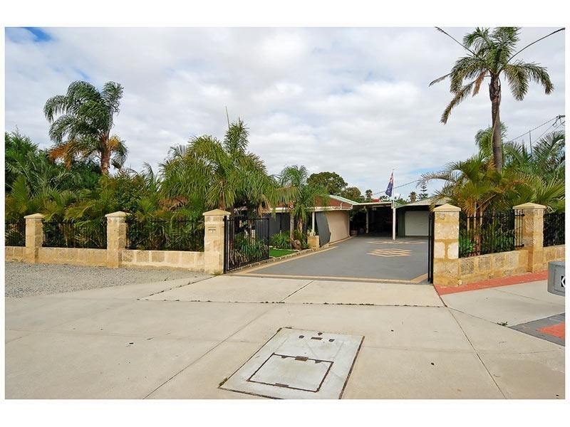 1 Koondoola Avenue, Koondoola WA 6064