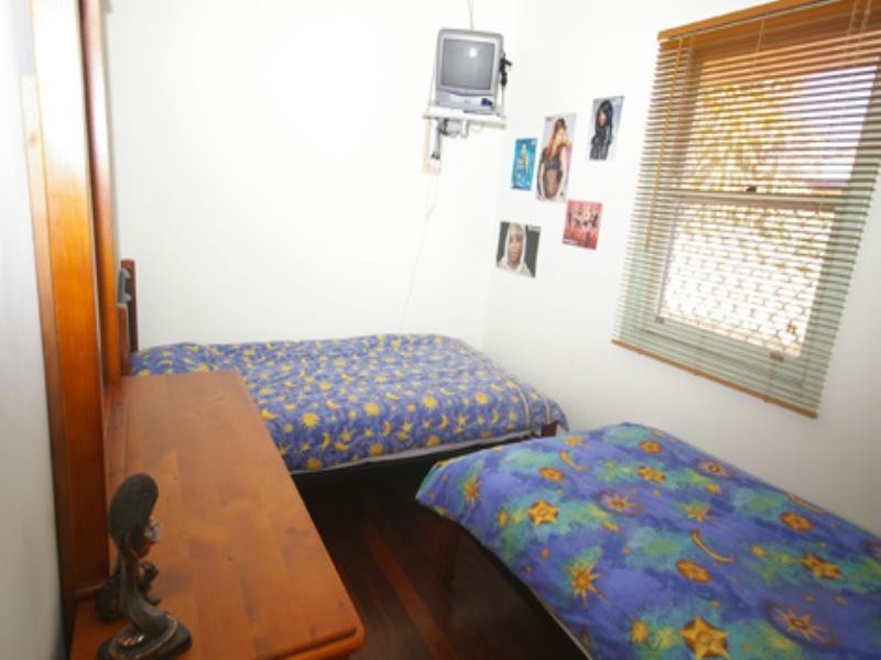 1/10 Lewes Road, Nollamara WA 6061