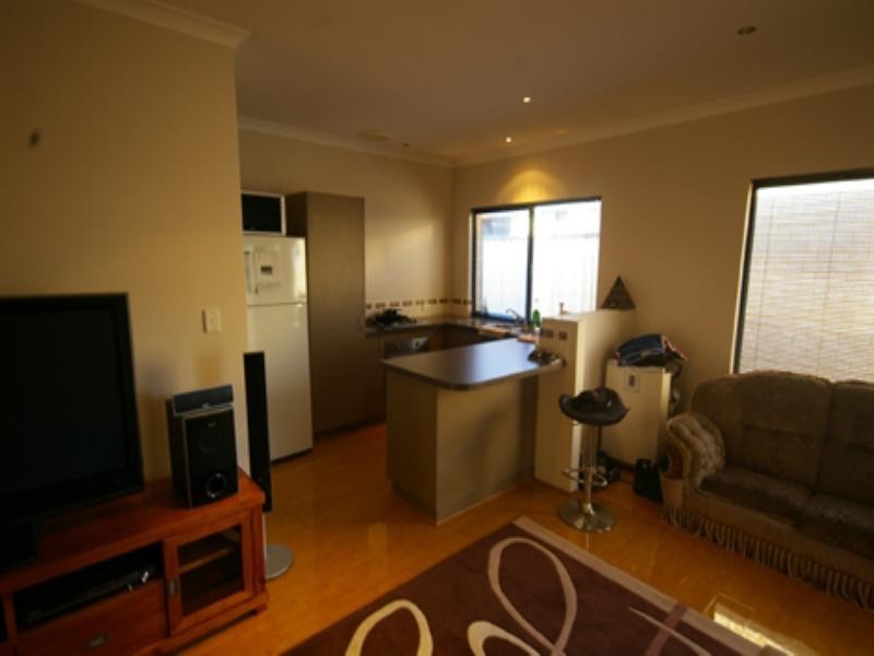 2 Kilmurray Way, Balga WA 6061