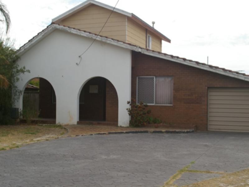 176 Walter Road East, Eden Hill WA 6054