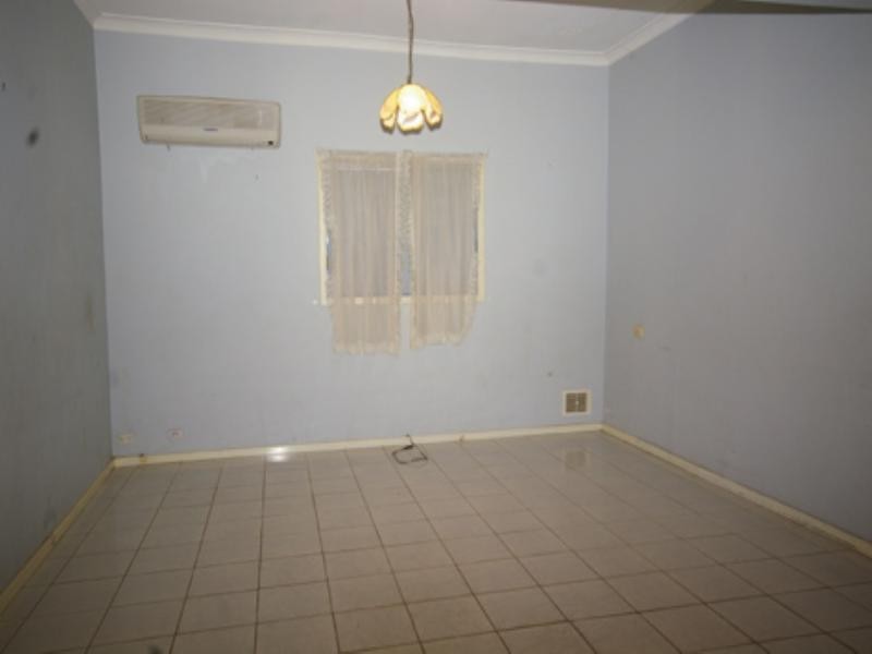 176 Walter Road East, Eden Hill WA 6054