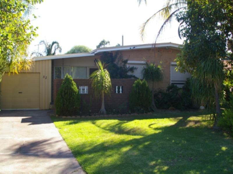 32 Ellerby Way, Koondoola WA 6064