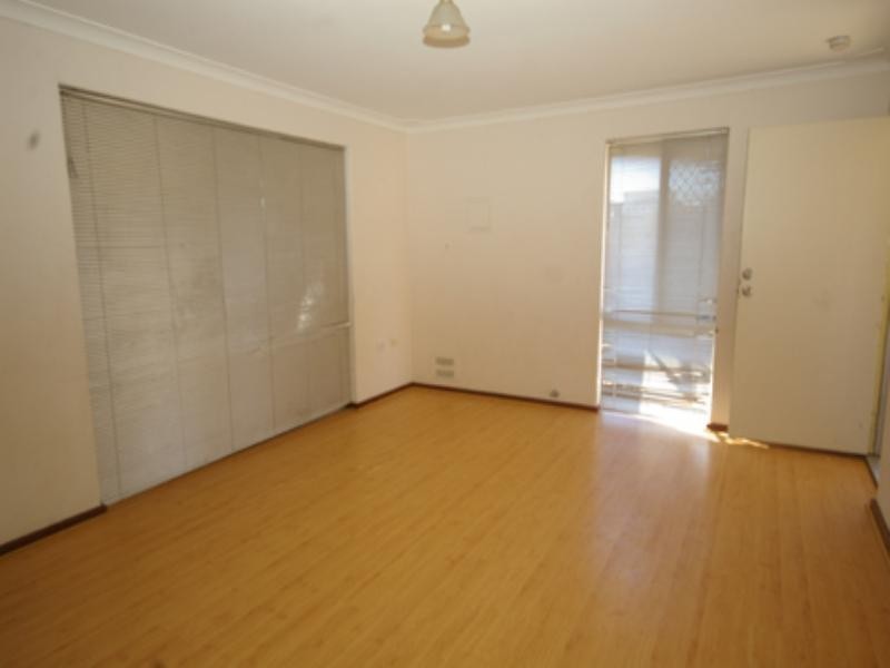 43 Mirrabooka Avenue, Westminster WA 6061